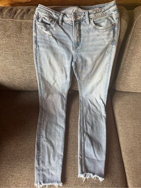 Silver Jeans Light Blue Skinny with Distressed Hem
